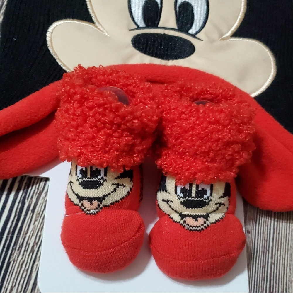 Mickey Mouse Disney Baby Hat & Bootie Sock 2 Pc Set Size 0 - 12 Months NEW - Picture 3 of 15